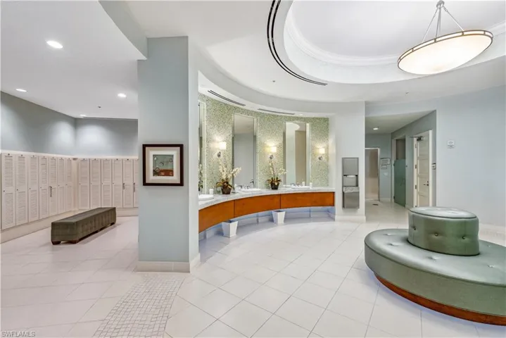 Esperia-Seaglass Commons Area - Men's & Women's Separately