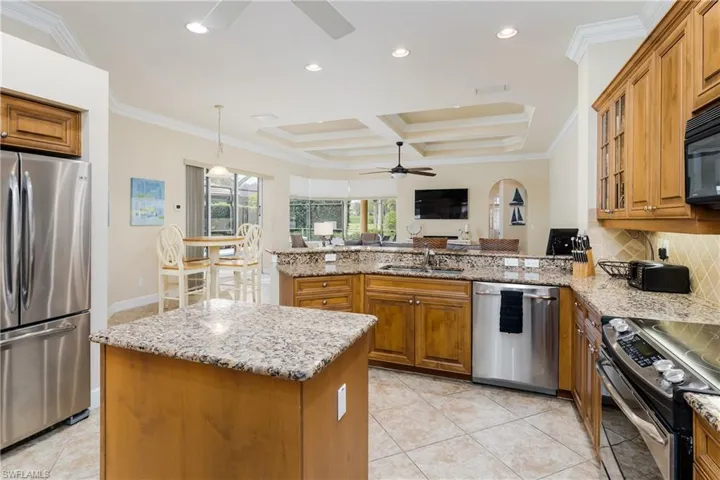 8754 Hideaway Harbor Ct, Naples, Florida 34120