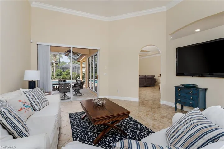 8754 Hideaway Harbor Ct, Naples, Florida 34120