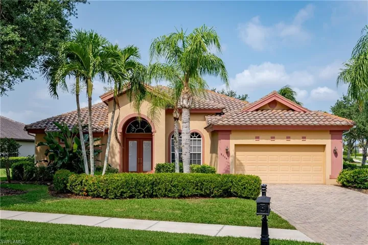 8754 Hideaway Harbor Ct, Naples, Florida 34120