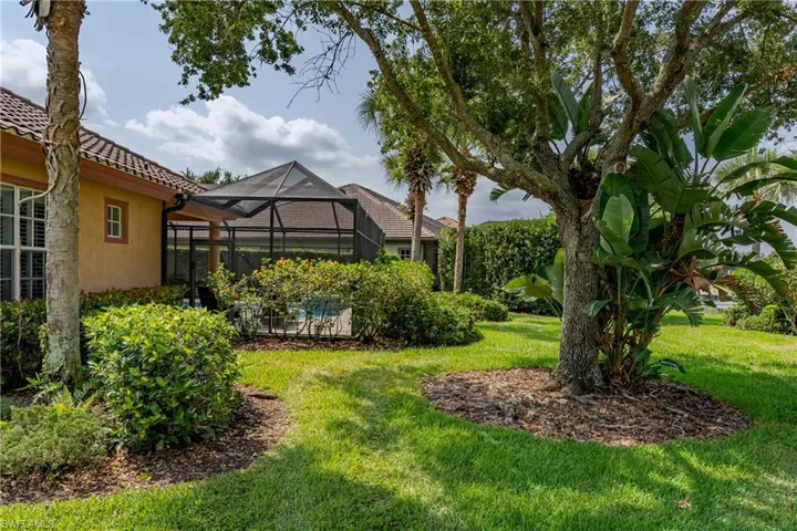 8754 Hideaway Harbor Ct, Naples, Florida 34120