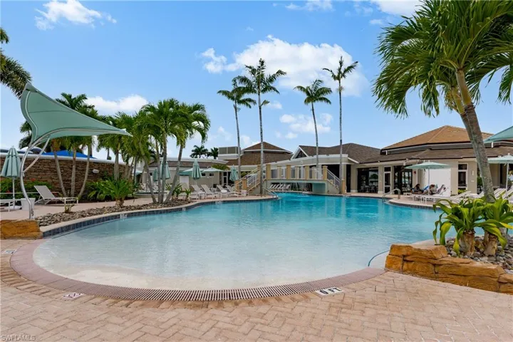 8754 Hideaway Harbor Ct, Naples, Florida 34120