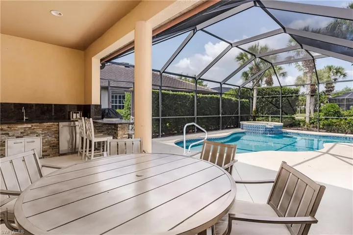 8754 Hideaway Harbor Ct, Naples, Florida 34120