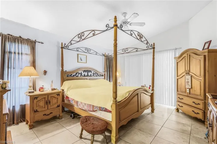 1409 Se 2nd Ter, Cape Coral, Florida 33990