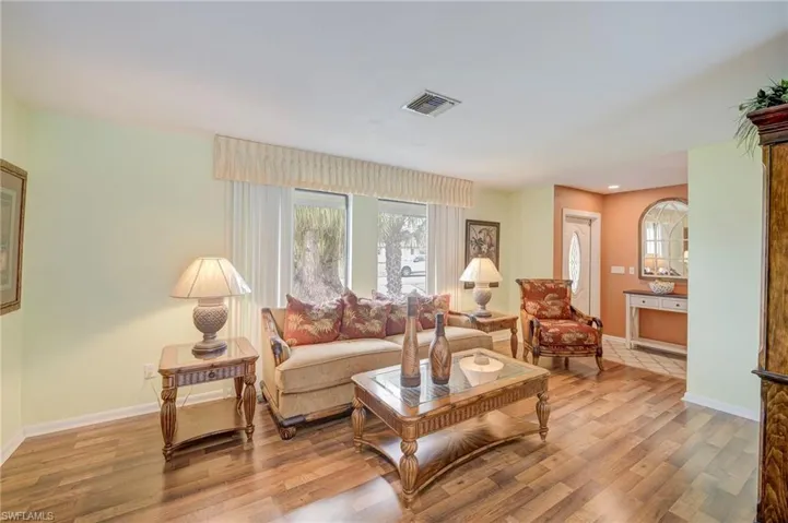 406 Glendale Ave, Lehigh Acres, Florida 33936