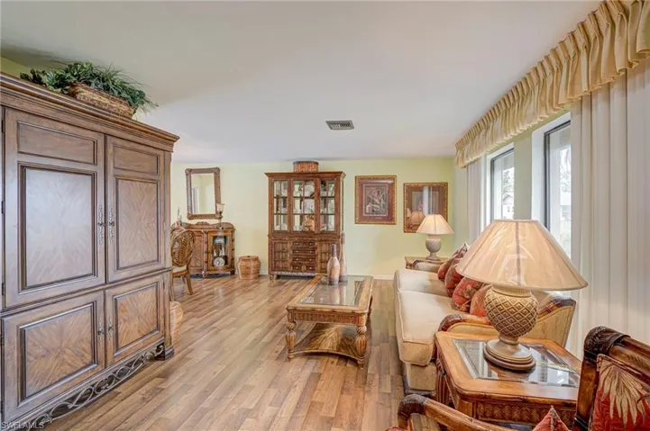 406 Glendale Ave, Lehigh Acres, Florida 33936