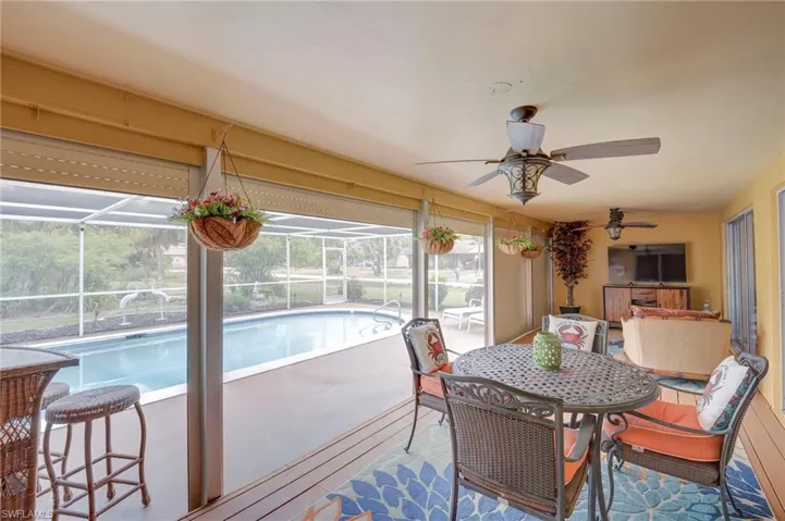 406 Glendale Ave, Lehigh Acres, Florida 33936
