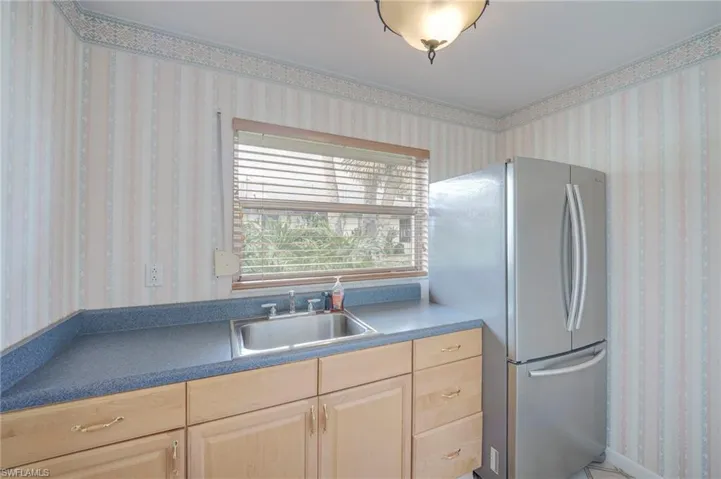 406 Glendale Ave, Lehigh Acres, Florida 33936