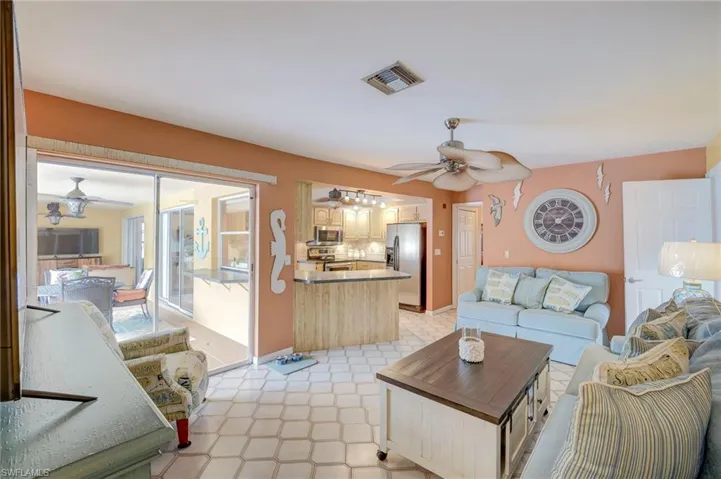 406 Glendale Ave, Lehigh Acres, Florida 33936