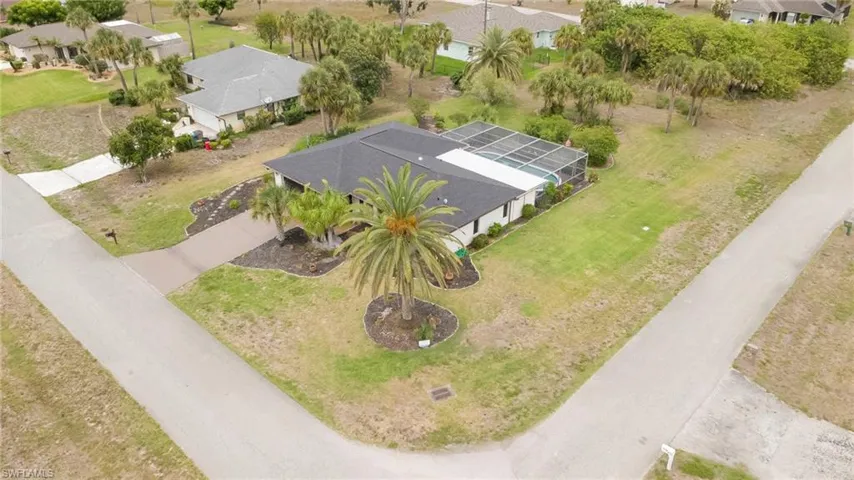 406 Glendale Ave, Lehigh Acres, Florida 33936