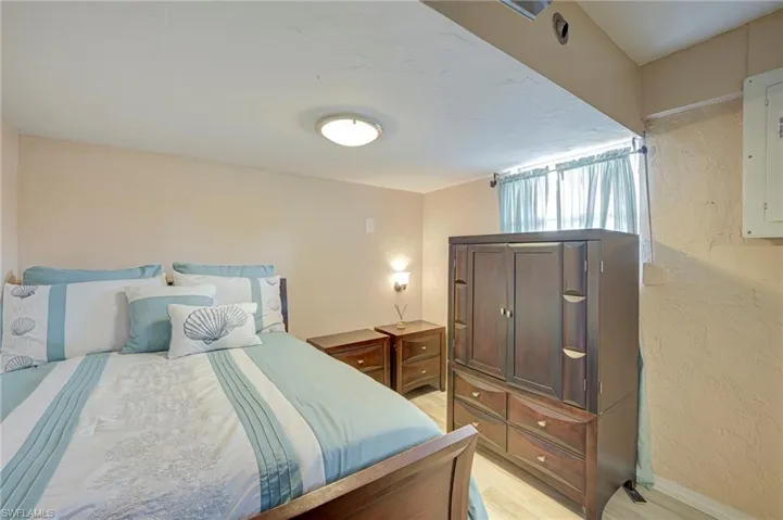 406 Glendale Ave, Lehigh Acres, Florida 33936