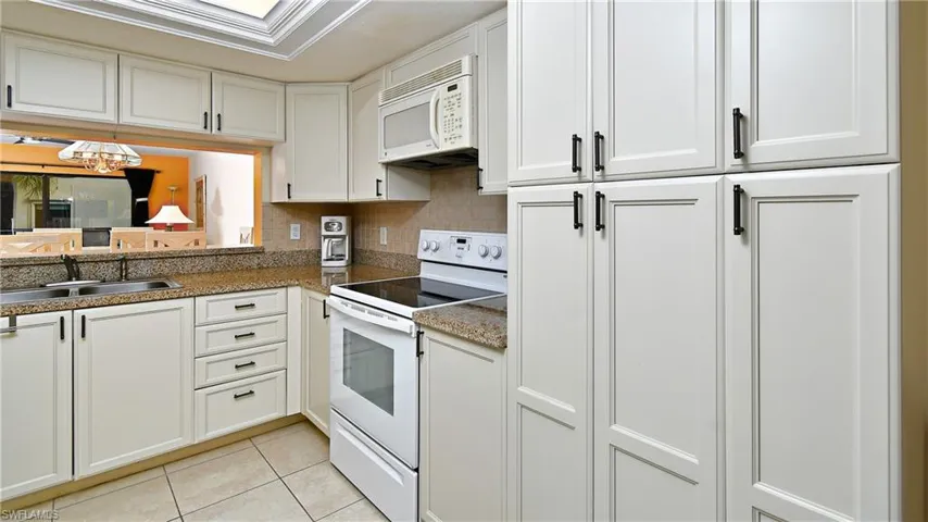 12581 Kelly Sands Way 512, Fort Myers, Florida 33908
