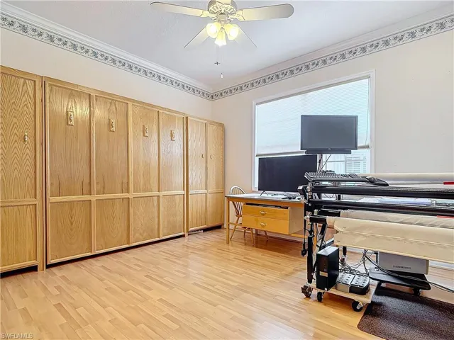 Murphy Bed wall