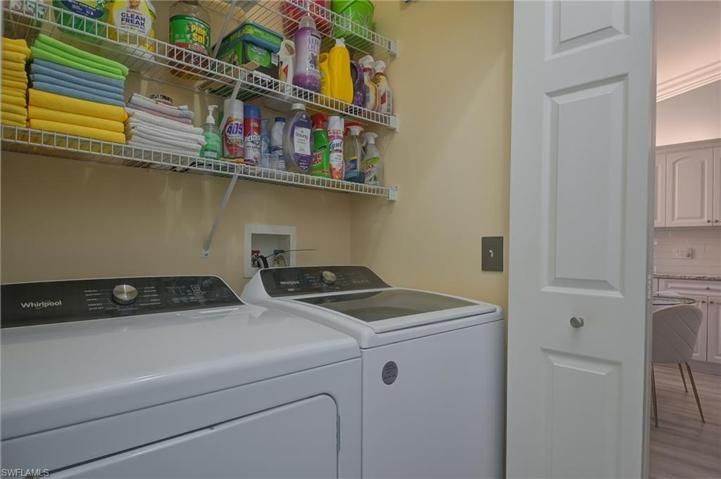 480 Robin Hood CIR # 202, NAPLES FL 34104