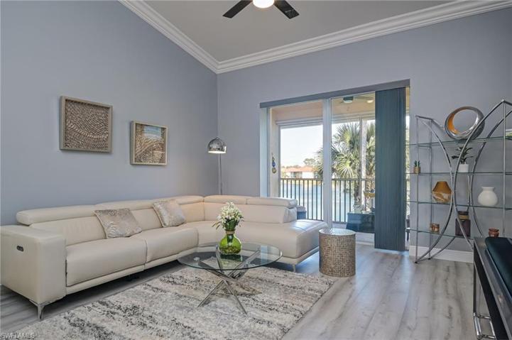 480 Robin Hood CIR # 202, NAPLES FL 34104