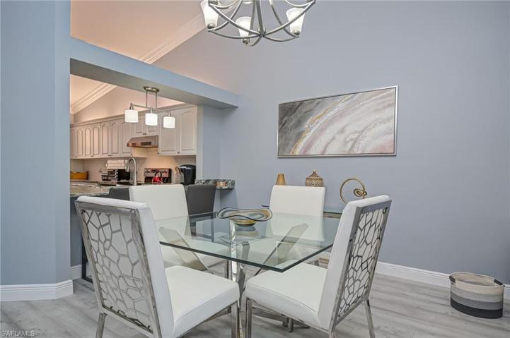 480 Robin Hood CIR # 202, NAPLES FL 34104