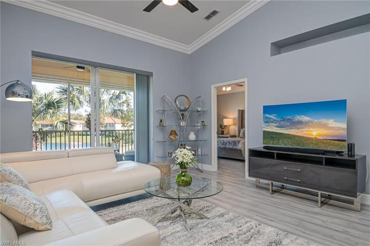 480 Robin Hood CIR # 202, NAPLES FL 34104