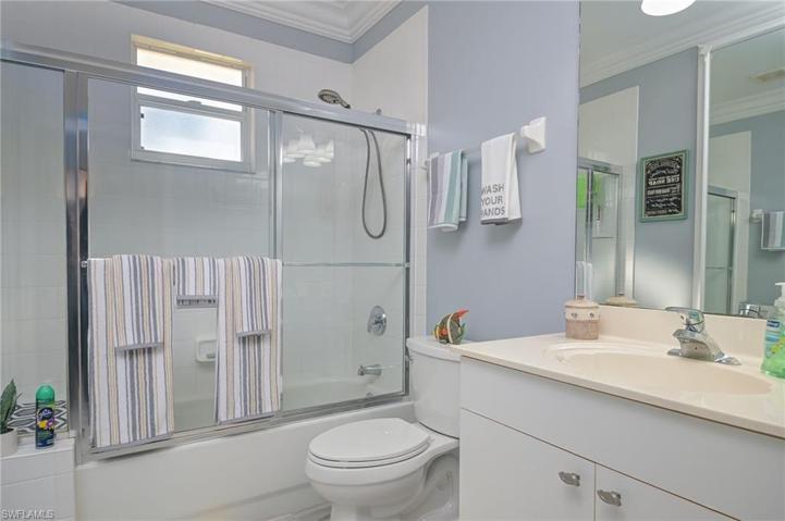 480 Robin Hood CIR # 202, NAPLES FL 34104