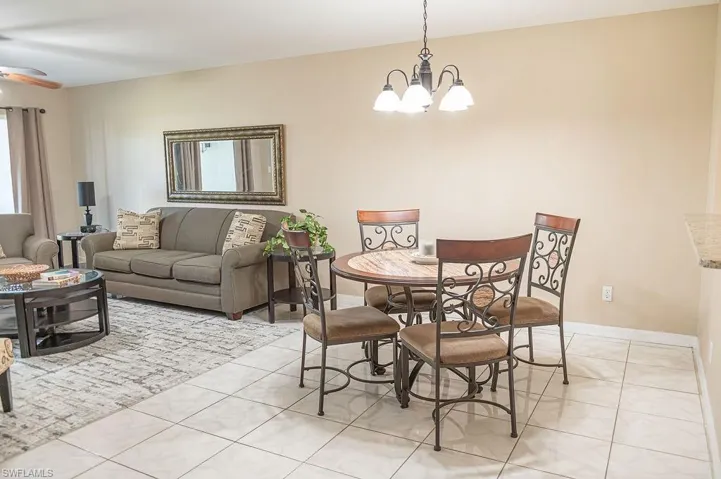 1392  Churchill  CIR, Naples, FL 34116