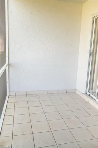 1392  Churchill  CIR, Naples, FL 34116