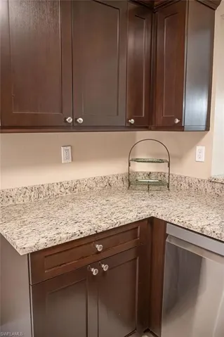 1392  Churchill  CIR, Naples, FL 34116
