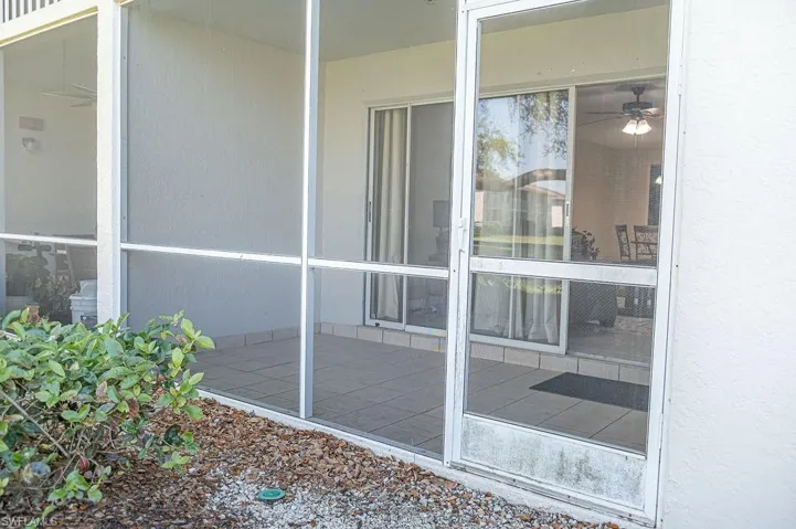 1392  Churchill  CIR, Naples, FL 34116