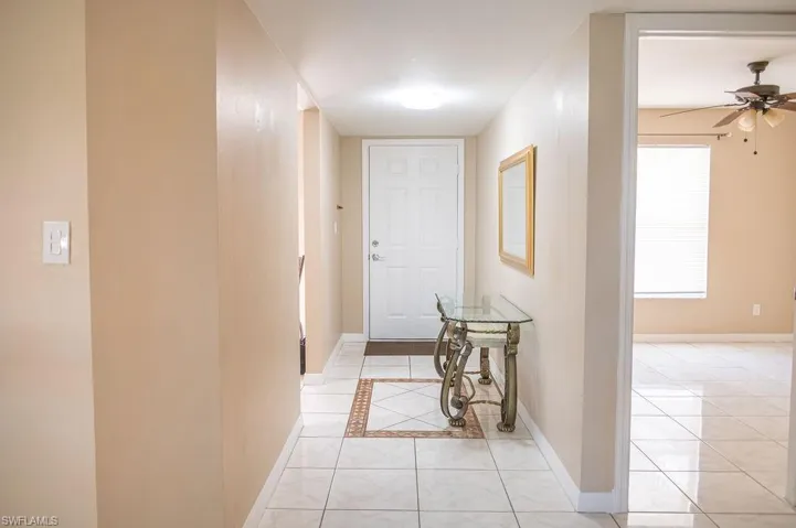 1392  Churchill  CIR, Naples, FL 34116