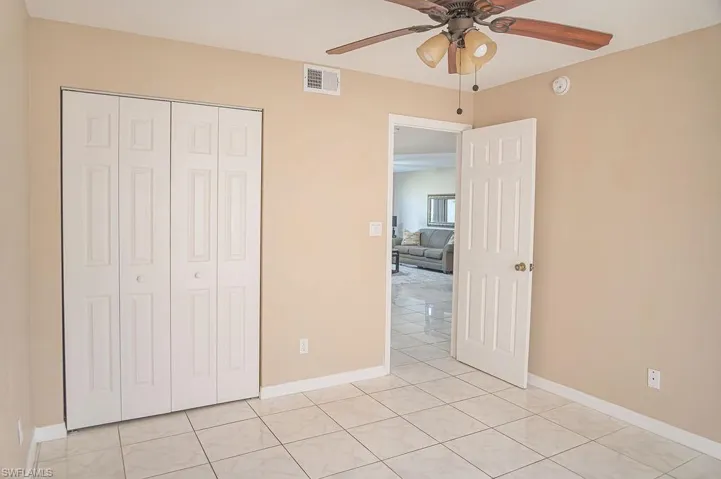 1392  Churchill  CIR, Naples, FL 34116