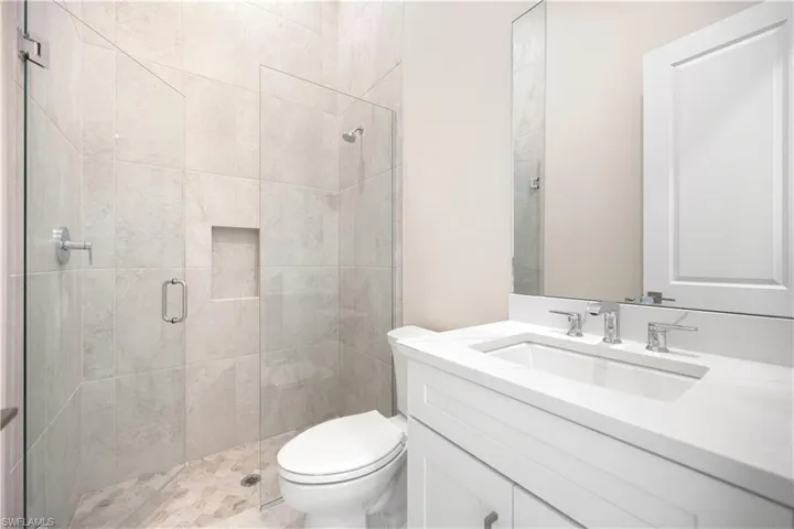8766 Driftwood Dr, Naples, Florida 34114