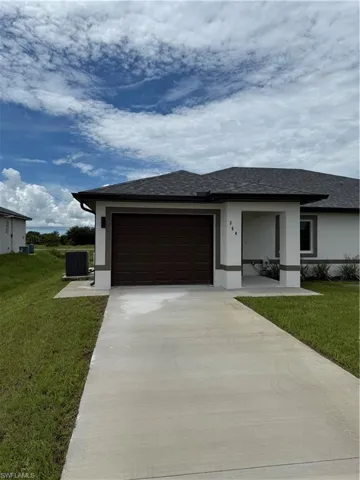 364 Petite Ave, Lehigh Acres, Florida 33974