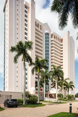 6101 Pelican Bay Blvd # 1405, Naples, Florida 34108