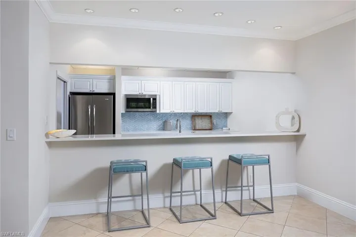 6101 Pelican Bay Blvd # 1405, Naples, Florida 34108