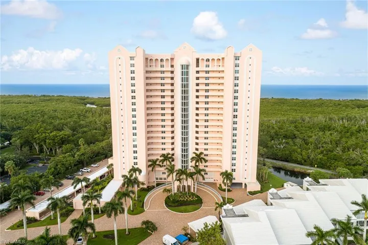 6101 Pelican Bay Blvd # 1405, Naples, Florida 34108