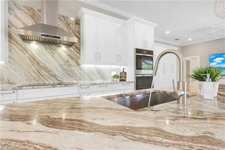 2035 Teagarden Ln, Naples, Florida 34110