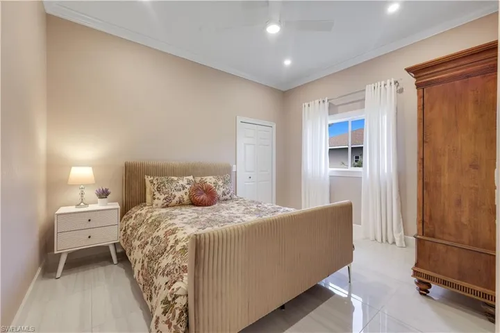 2035 Teagarden Ln, Naples, Florida 34110