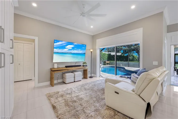 2035 Teagarden Ln, Naples, Florida 34110