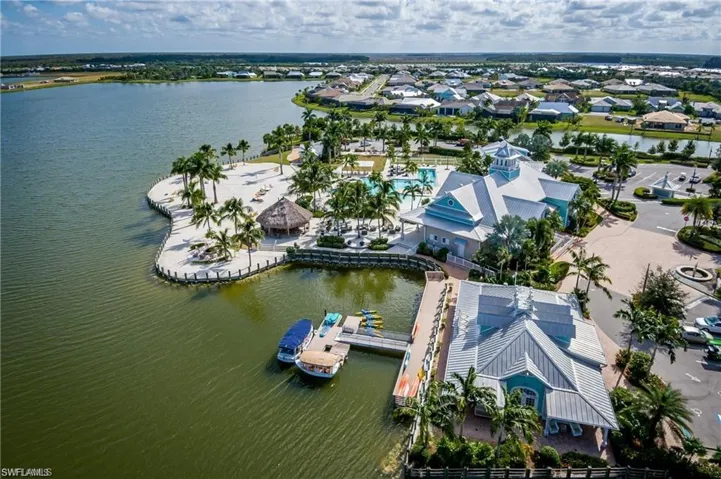 Resort Style Clubhouse and Amenities