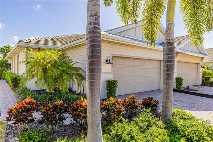 Side Guest Entryway for the home