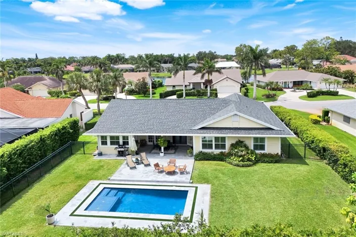 2319 Queens Way in Kings Lake