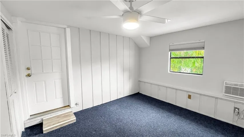 Bedroom in the apartment