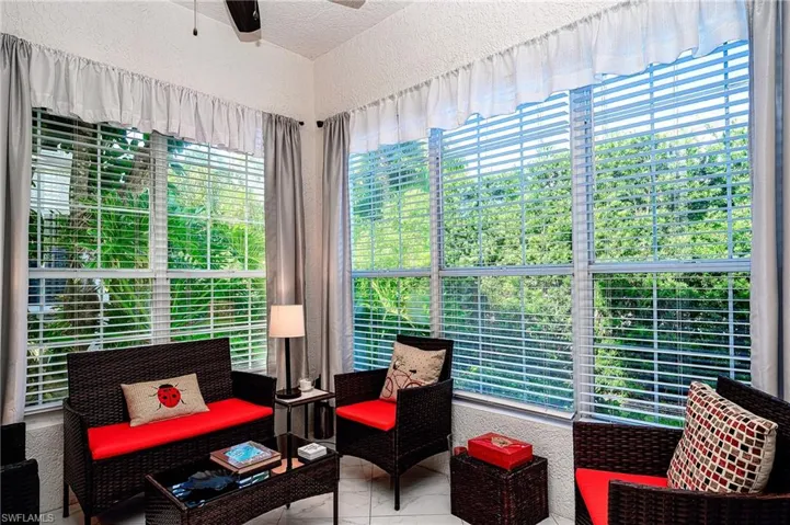 133  Colonade  CIR, Naples, FL 34103