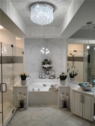 133  Colonade  CIR, Naples, FL 34103