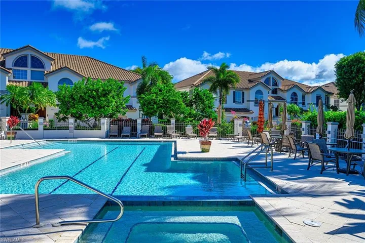 133  Colonade  CIR, Naples, FL 34103