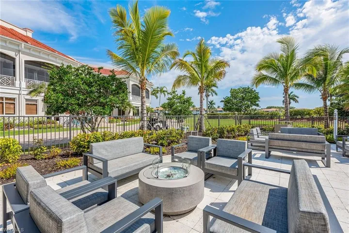 4844  Hampshire  CT, Naples, FL 34112