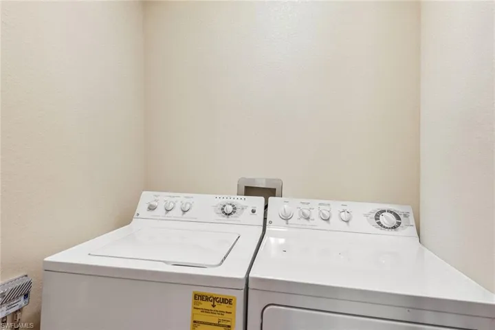 4844  Hampshire  CT, Naples, FL 34112