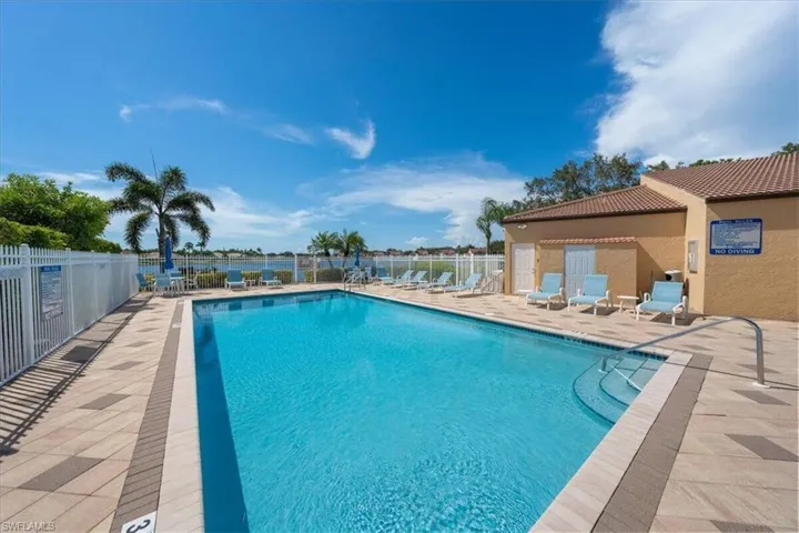 319  Lambton  LN, Naples, FL 34104