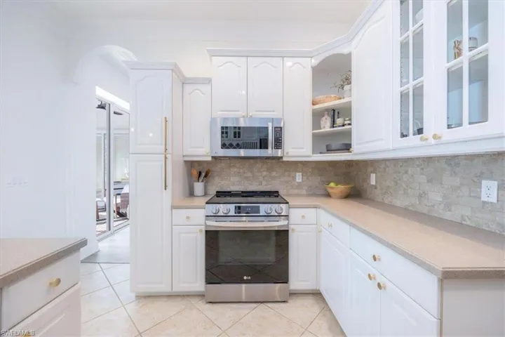 319  Lambton  LN, Naples, FL 34104