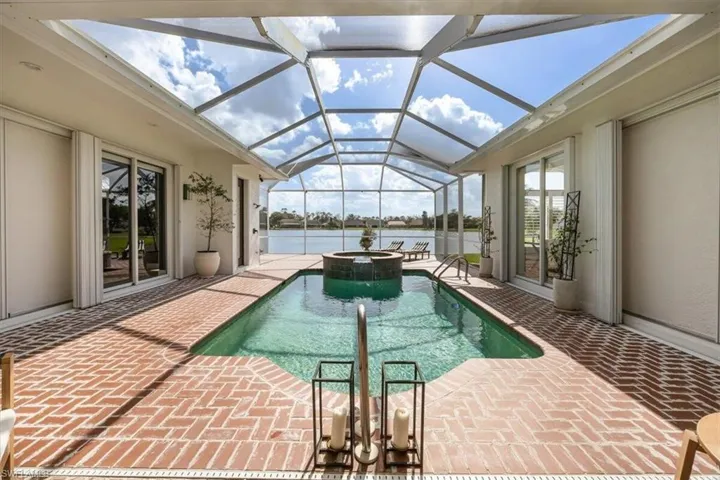 319  Lambton  LN, Naples, FL 34104