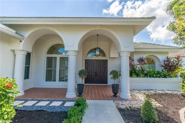 319  Lambton  LN, Naples, FL 34104