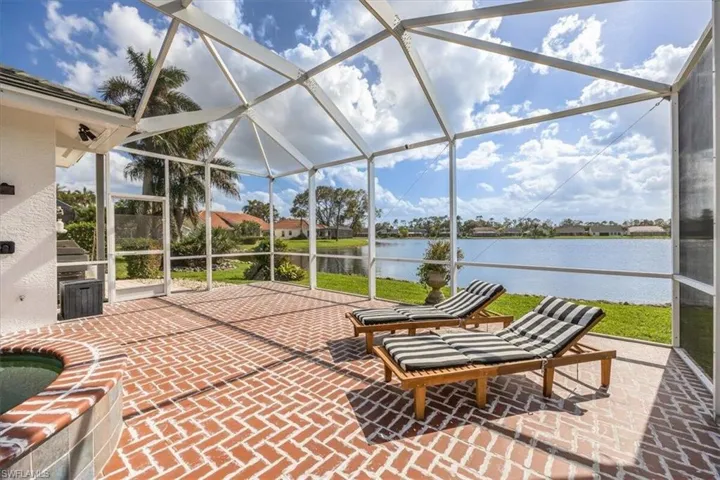 319  Lambton  LN, Naples, FL 34104